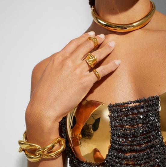 Curb Chain Torque by Atelier Rive